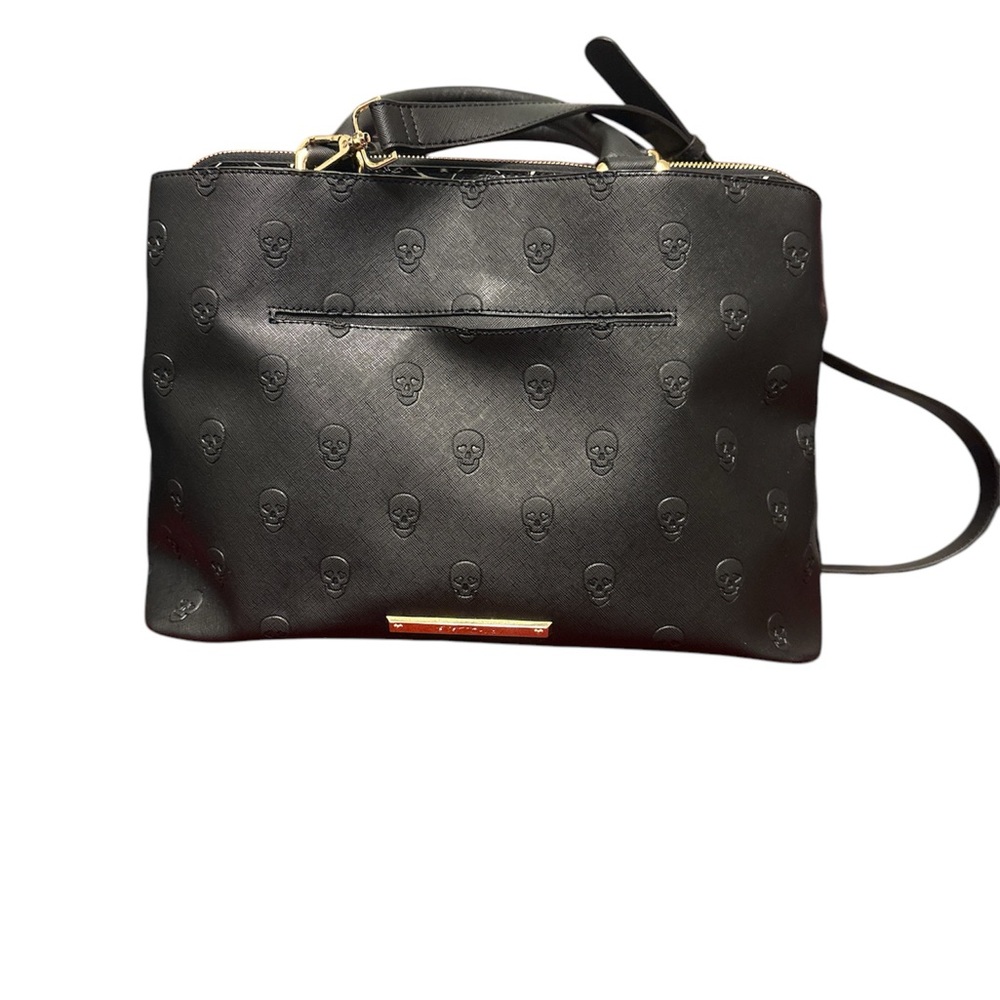 Betsey Johnson skull purse